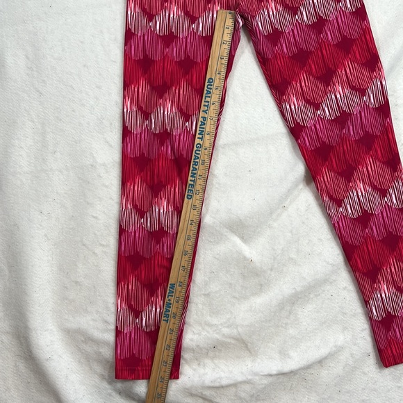 Lularoe Leggings Pants Red Patterned Hearts Womens Size OS One Size - Picture 4 of 10